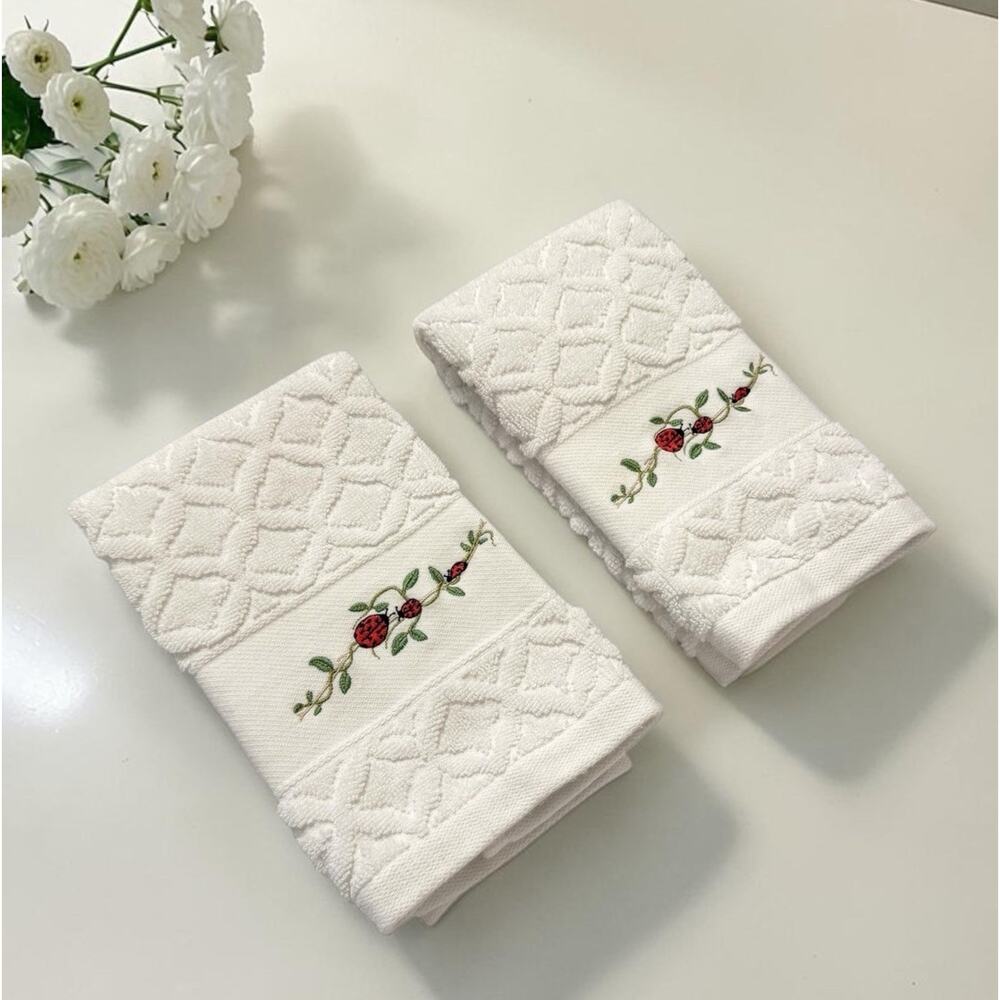 SET Bianca Jacquard Ladybug Fingertip Hand Towels Embroidered Portugal RETIRED